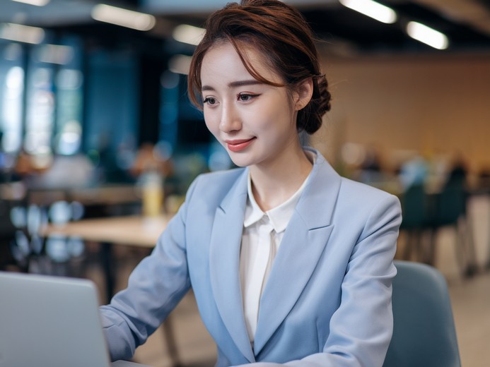 深圳赢仕猎头解析 AI 时代人才趋势：高技能需求激增与 IT 行业转型并存